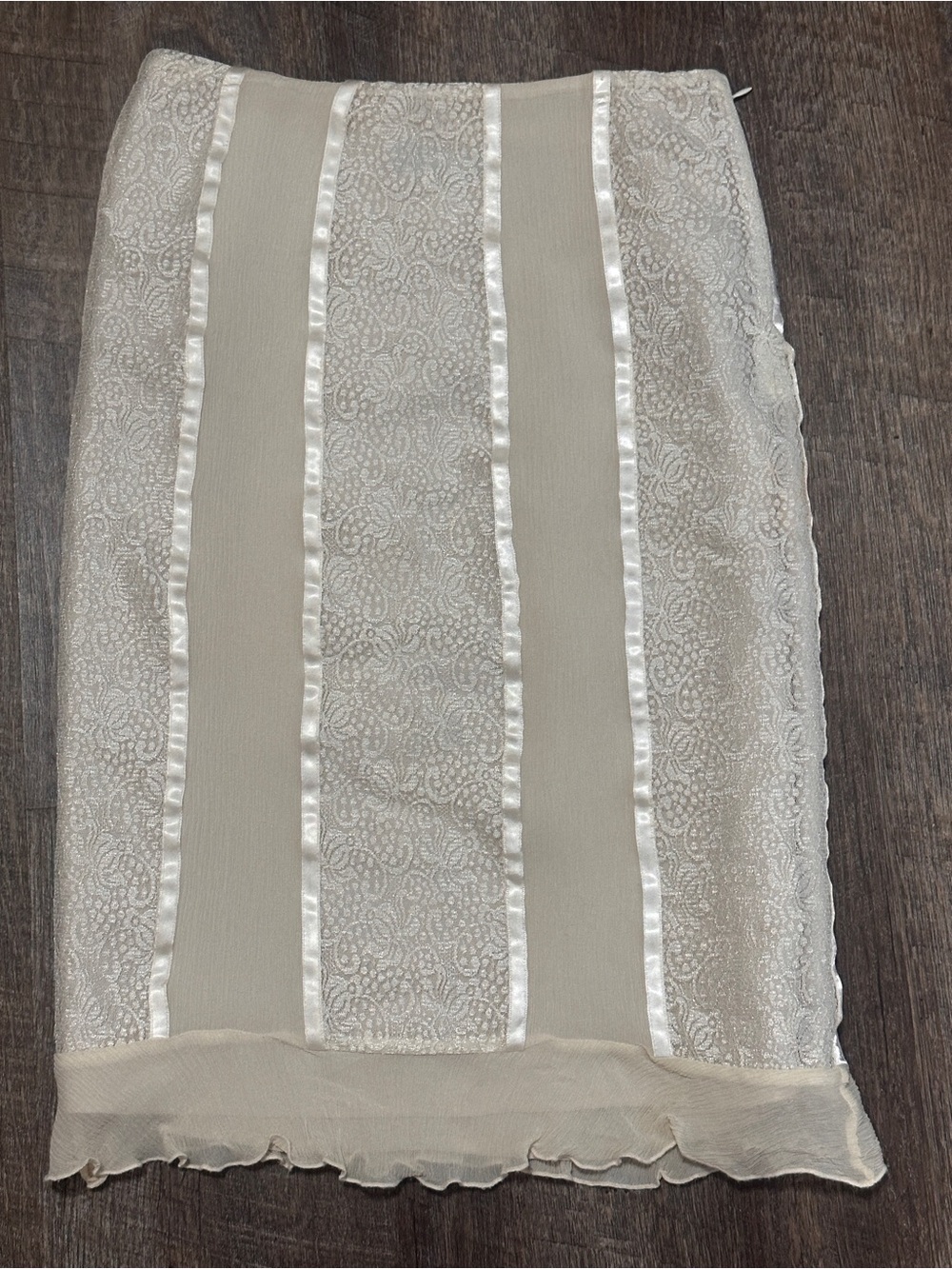 Vintage Express Silk Lace Knee Length Skirt Cream Ivory 90s Y2K Size 1/2